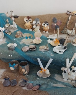 Exposição de trabalhos feitos pelas crianças da pediatria para ver no HSM